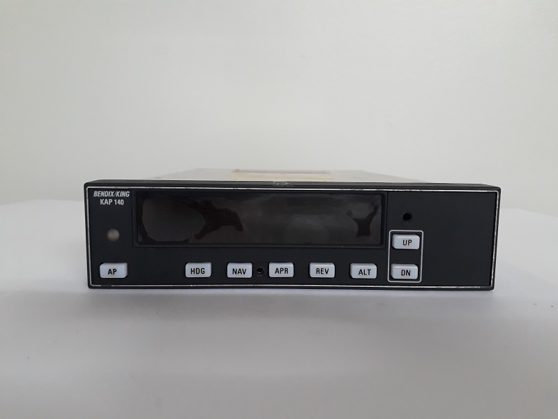 Flight Control Computer Bendix/King KC 140 (Sistema KAP 140) Eletronave
